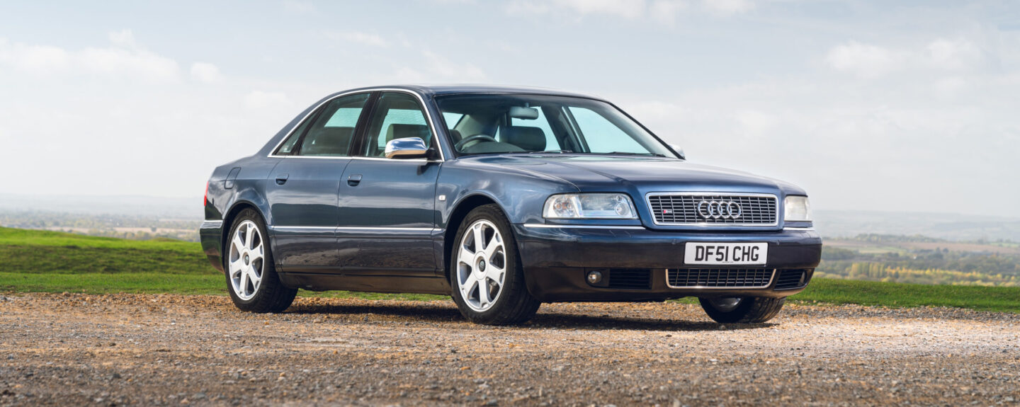 Audi S8 D2 front