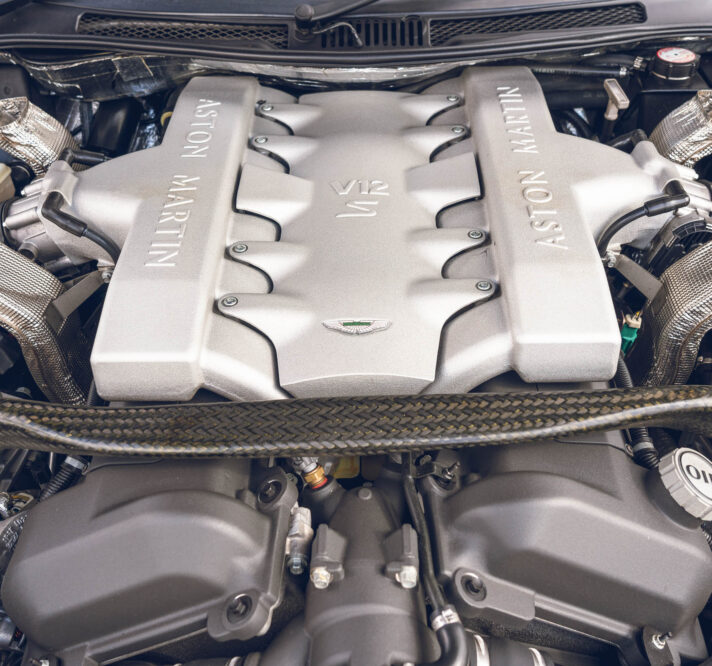 Aston Martin Vanquish engine