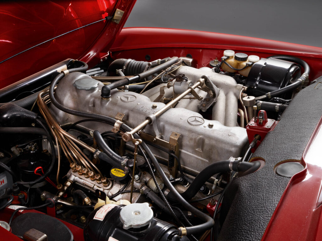 Mercedes-Benz SL Pagoda engine