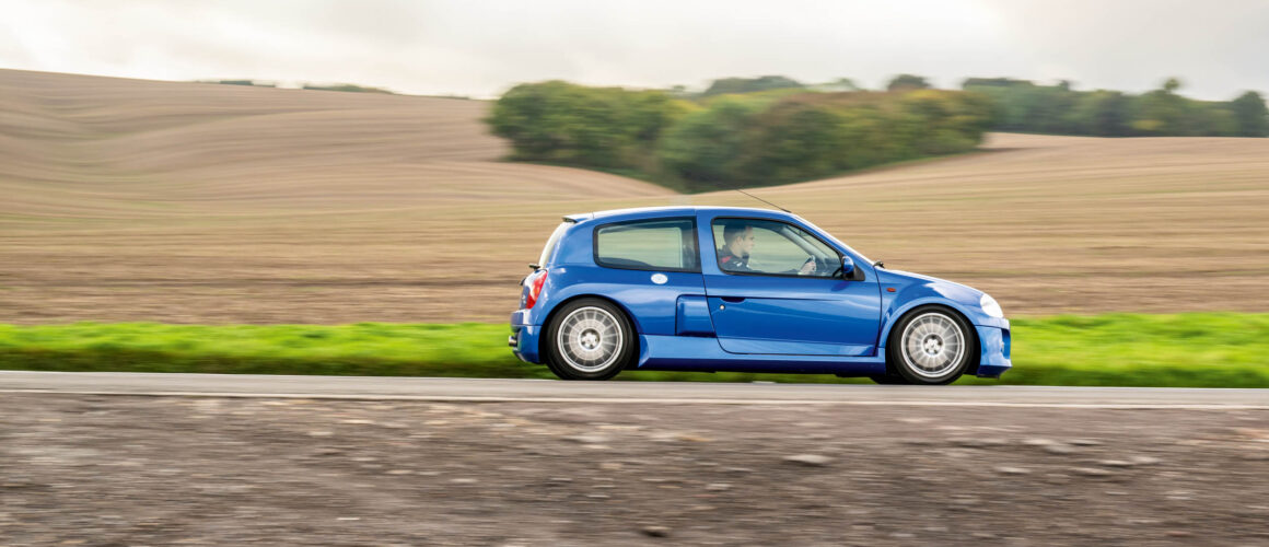 Renault Clio V6